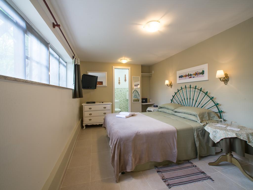 Bed and breakfast O Veleiro
